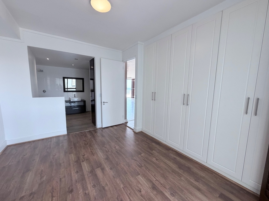 3 Bedroom Property for Sale in Bloubergstrand Western Cape